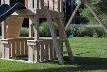 Swing set step ladder